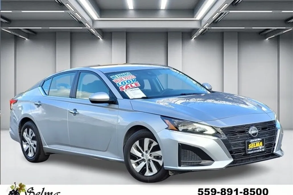 2023 Nissan Altima 2.5 S photo 1