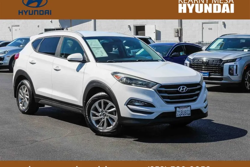 2016 Hyundai Tucson SE photo 1