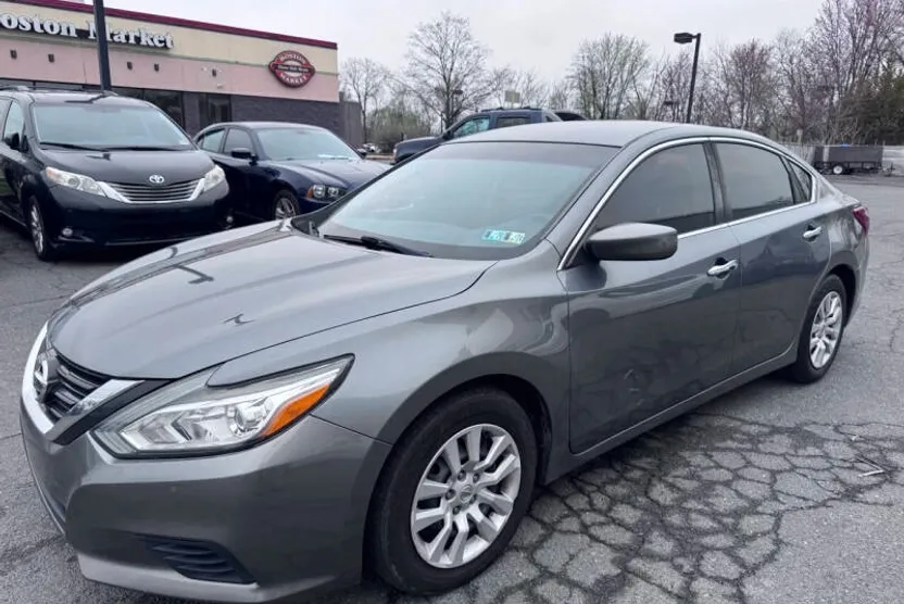 2018 Nissan Altima 2.5 S photo 1