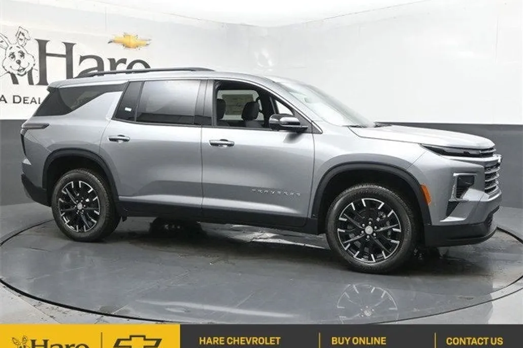 2026 Chevrolet Traverse photo 1