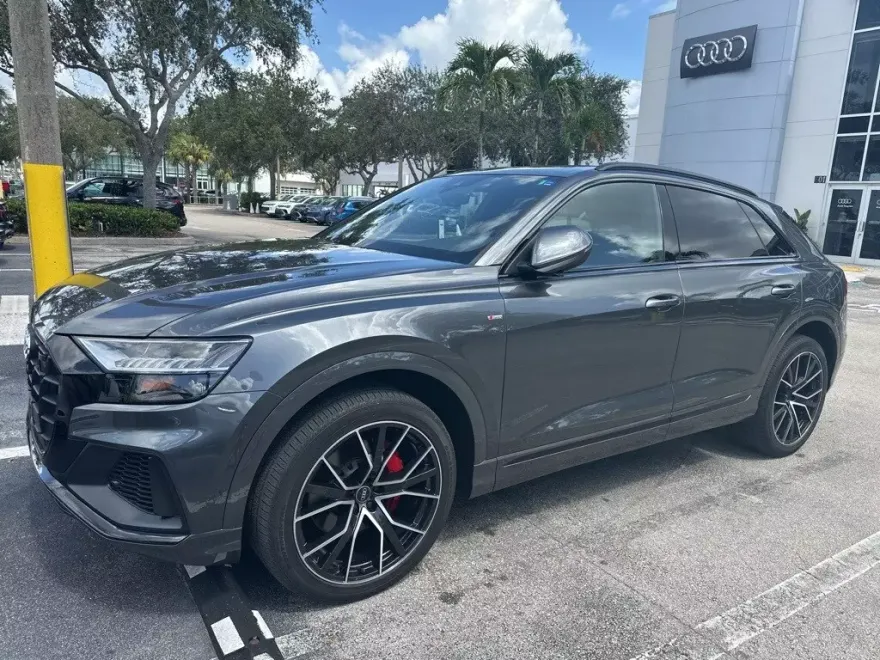 2021 Audi Q8 line Premium Plus photo 1