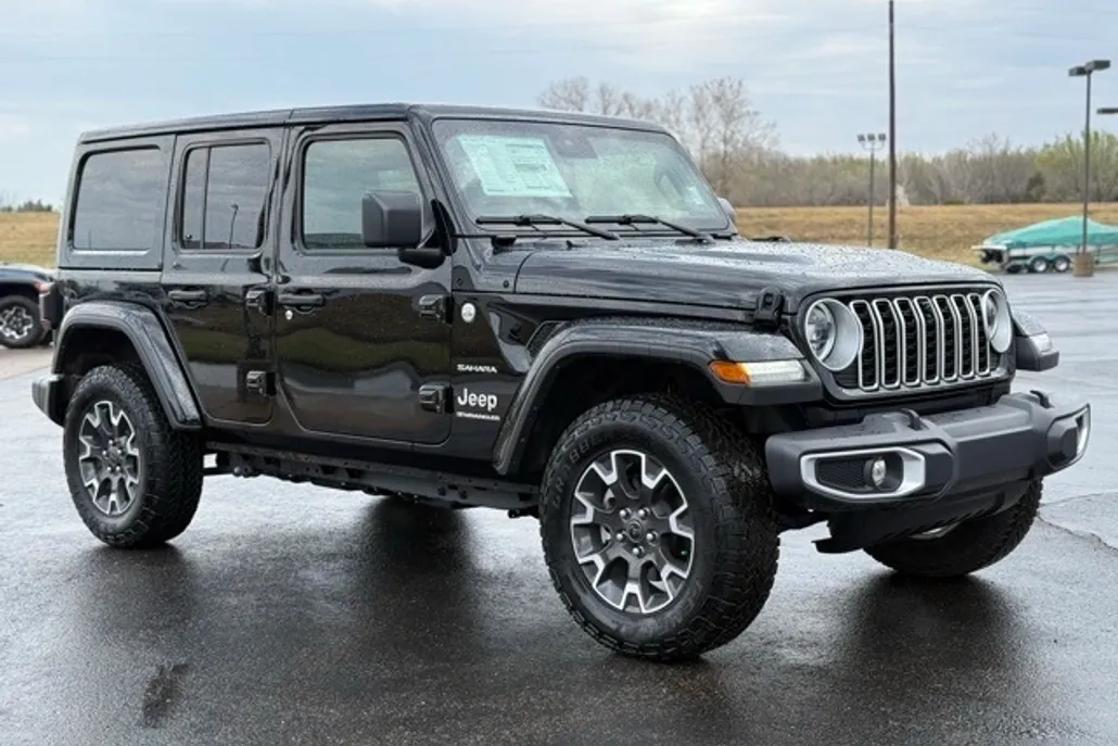 2024 Jeep Wrangler Sahara photo 1