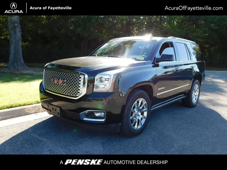 2017 Gmc Yukon Denali photo 1