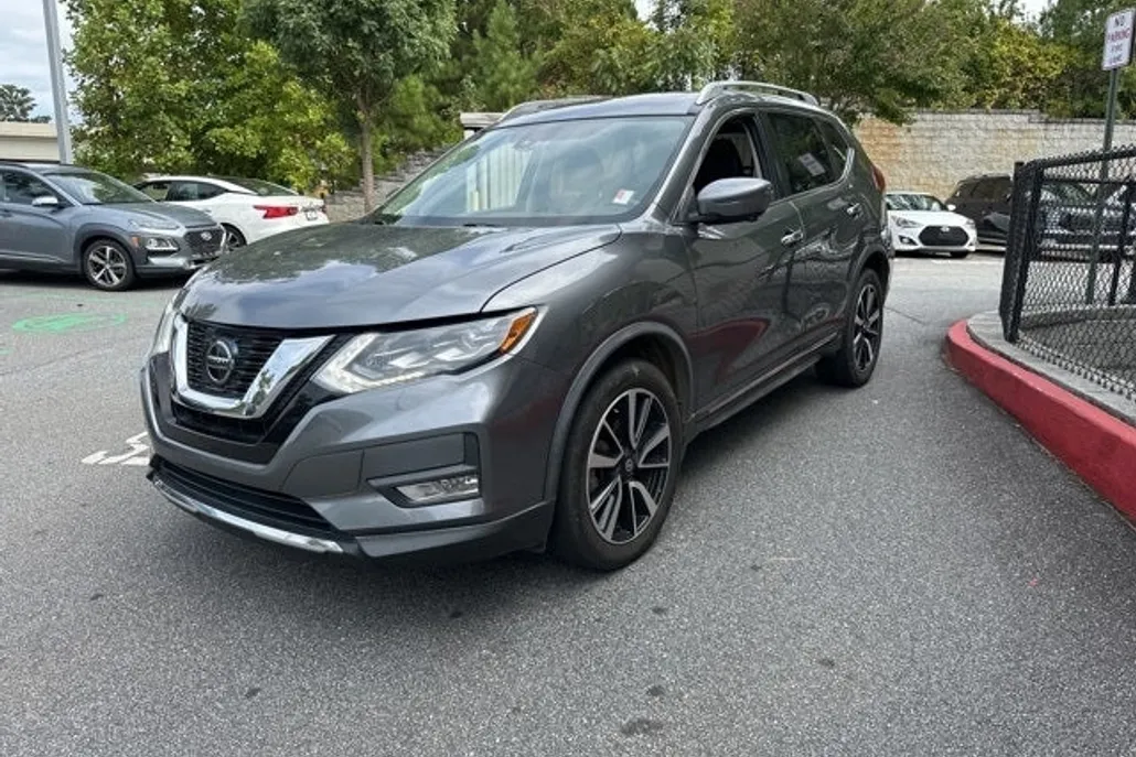 2018 Nissan Rogue SL photo 1