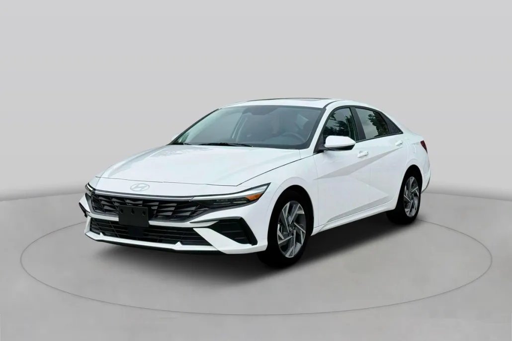 2025 Hyundai Elantra SEL Convenience photo 1