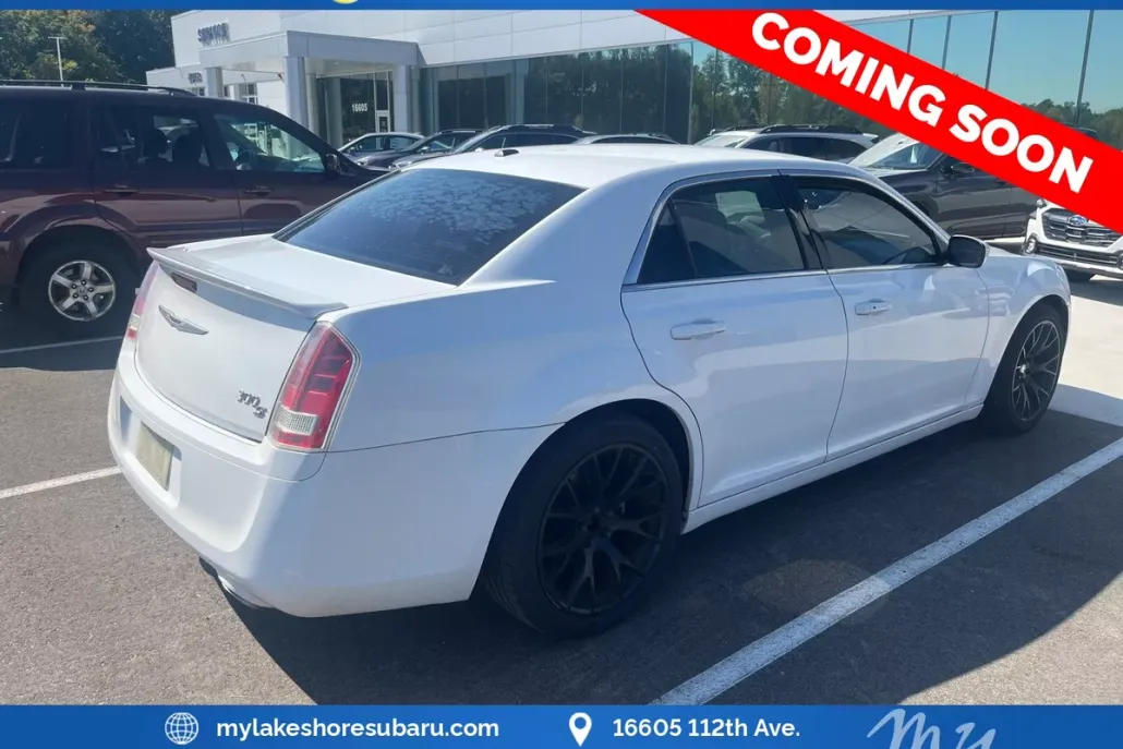 2013 Chrysler 300 S photo 1