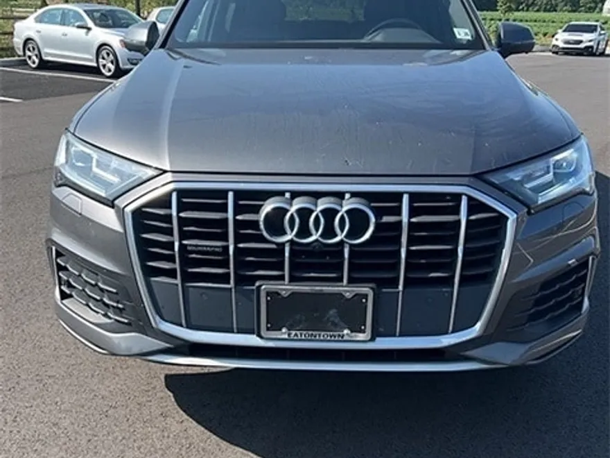 2021 Audi Q7 45 Premium photo 1