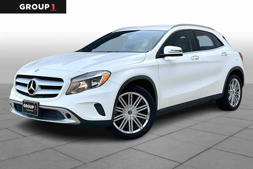 2016 Mercedes Benz GLA 250 photo 1