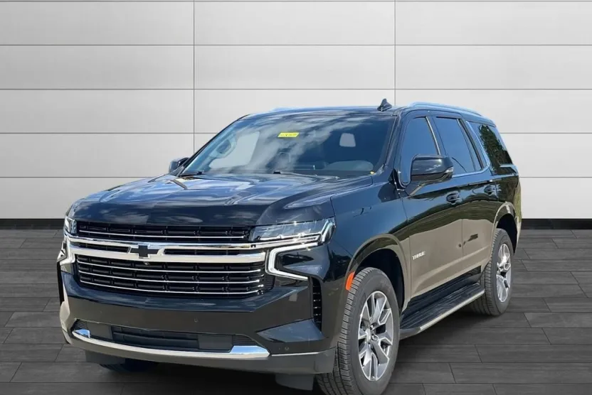 2022 Chevrolet Tahoe LT photo 1
