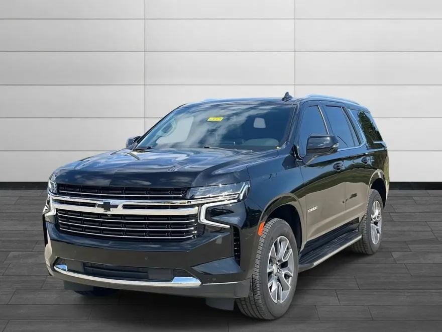 2022 Chevrolet Tahoe LT photo 1