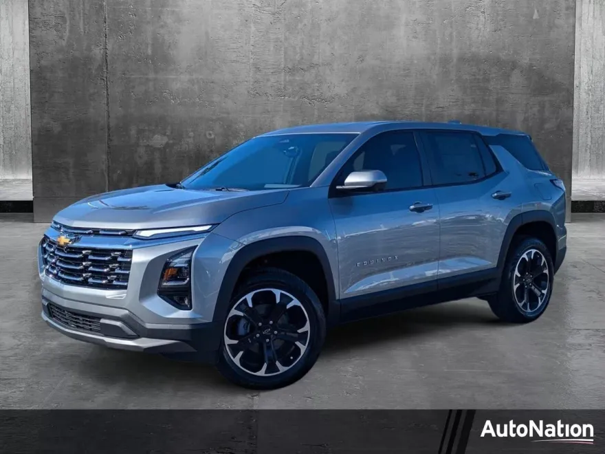 2025 Chevrolet Equinox LT photo 1