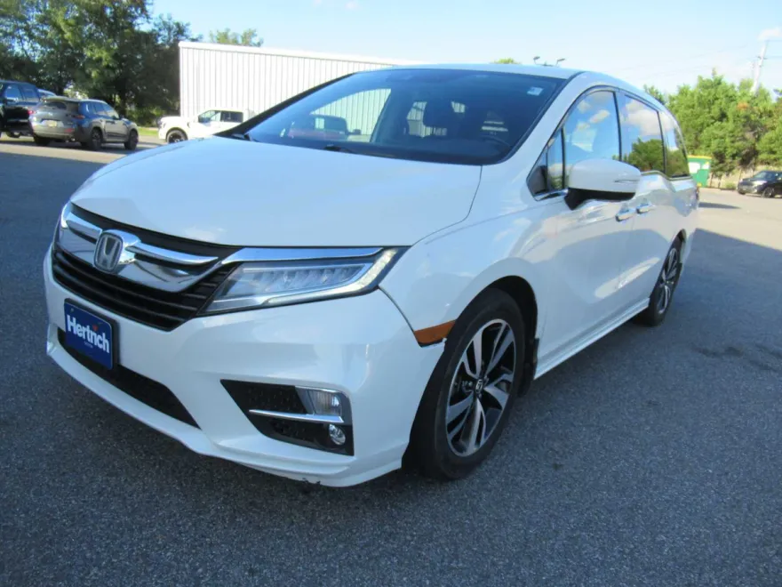 2019 Honda Odyssey Elite photo 1