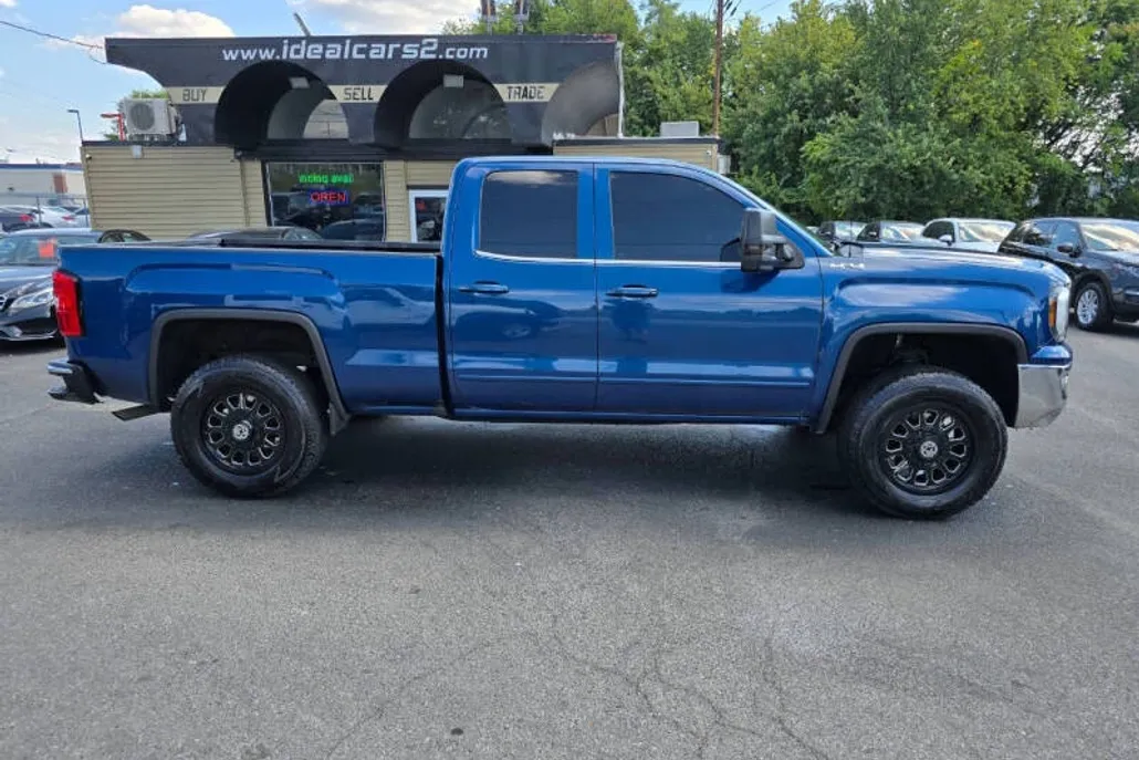 2017 Gmc Sierra 1500 SLE photo 1