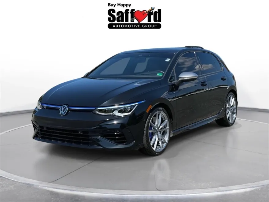 2024 Volkswagen Golf R photo 1