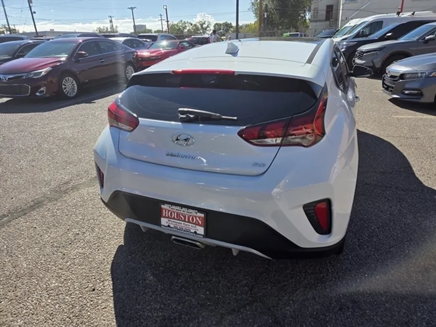 2021 Hyundai Veloster 2.0L Premium photo 1