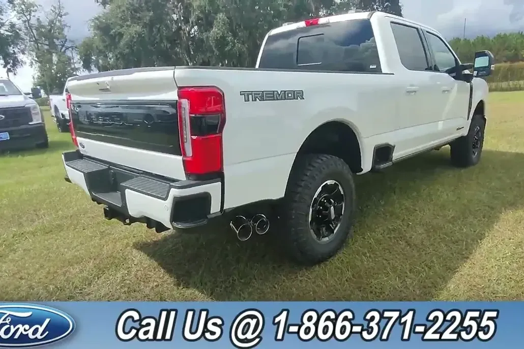 2026 Ford F-350 Platinum photo 1