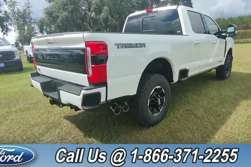 2026 Ford F-350 Platinum photo 1