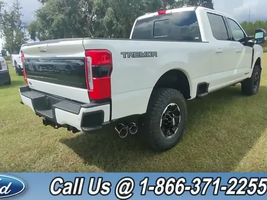 2026 Ford F-350 Platinum photo 1