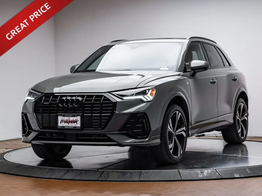 2024 Audi Q3 S line Premium Plus photo 1