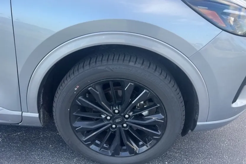 2023 Ford Escape ST-Line Elite photo 1