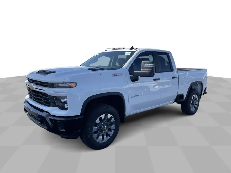 2025 Chevrolet Silverado 2500HD Custom photo 1