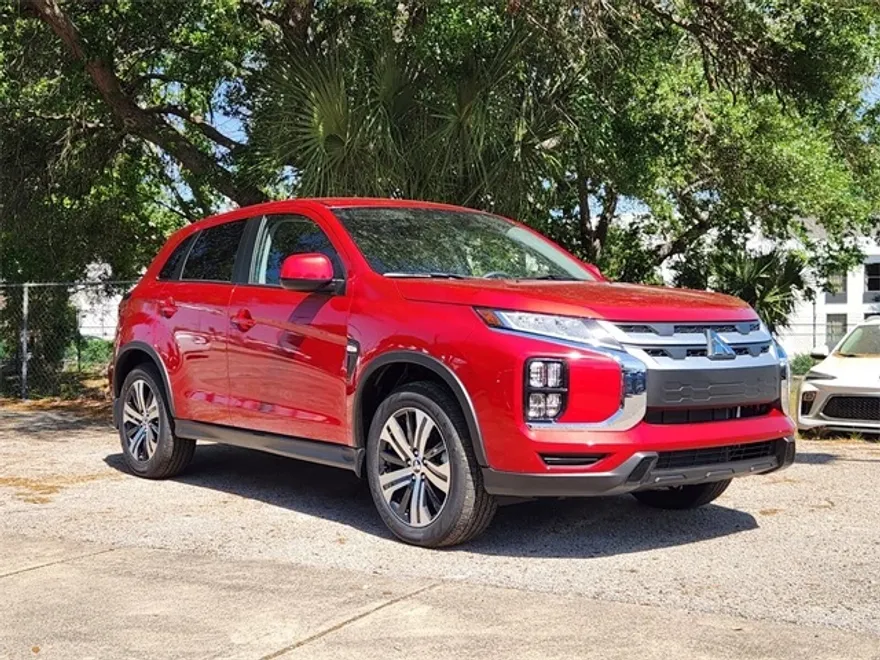 2025 Mitsubishi Outlander Sport ES photo 1