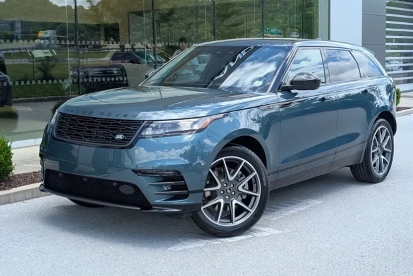 2026 Land Rover Range Rover Velar SE photo 1