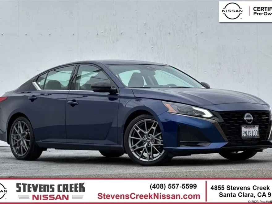 2023 Nissan Altima SR photo 1