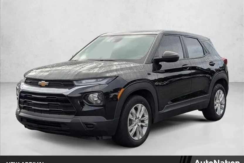 2023 Chevrolet Trailblazer LS photo 1