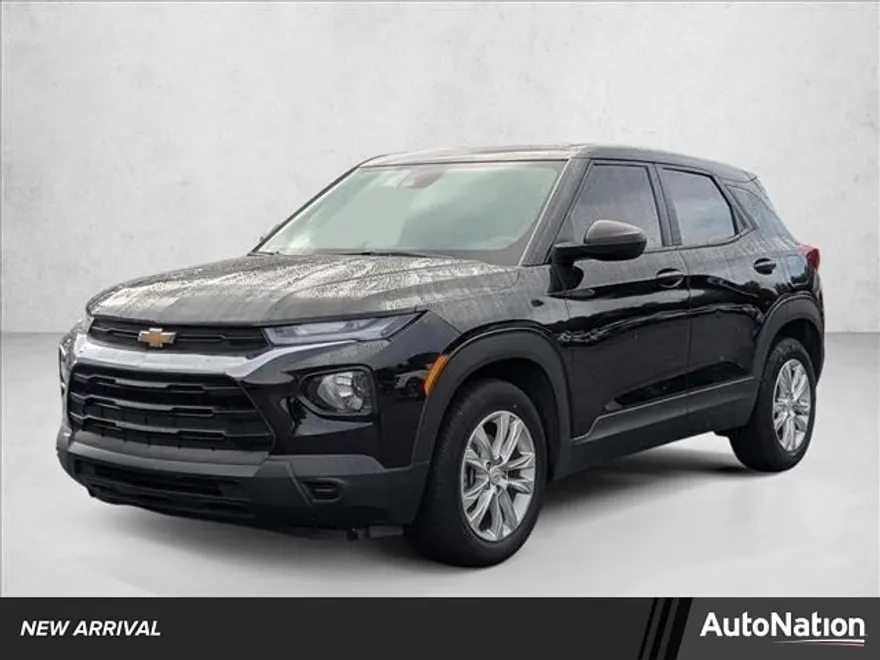 2023 Chevrolet Trailblazer LS photo 1