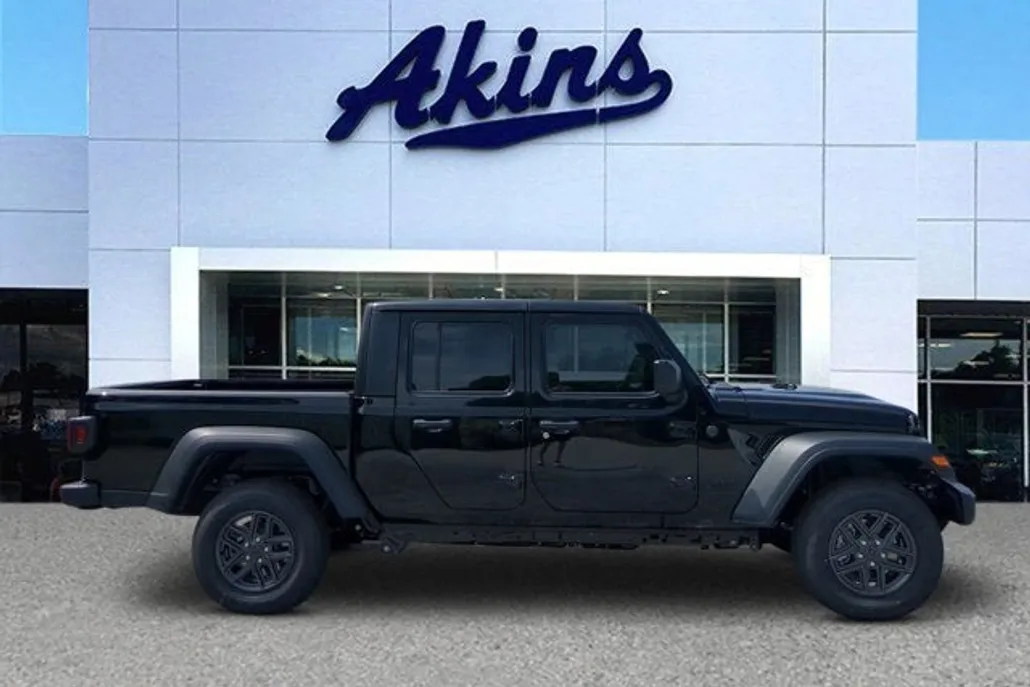 2025 Jeep Gladiator Sport S photo 1