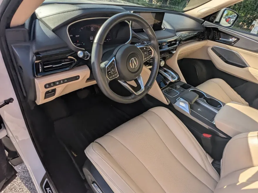 2023 Acura MDX SH-AWD Advance photo 1