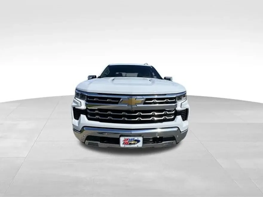 2023 Chevrolet Silverado 1500 LTZ photo 1