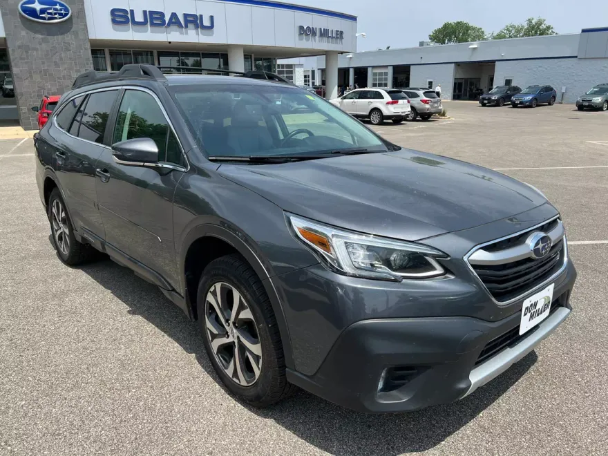 2020 Subaru Outback Limited photo 1