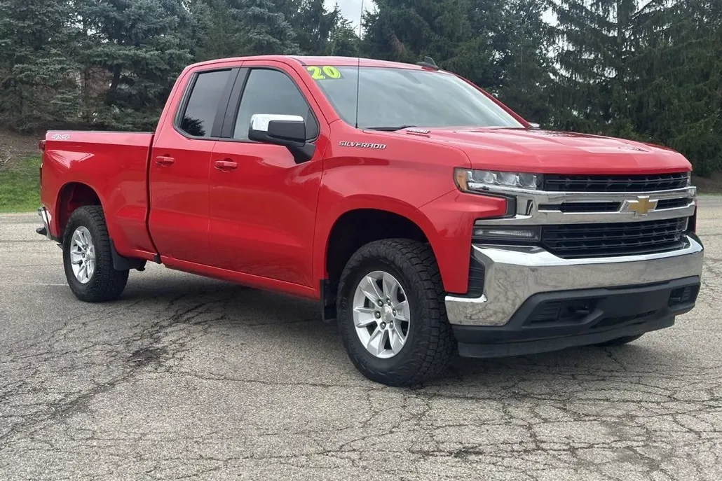 2020 Chevrolet Silverado 1500 LT photo 1