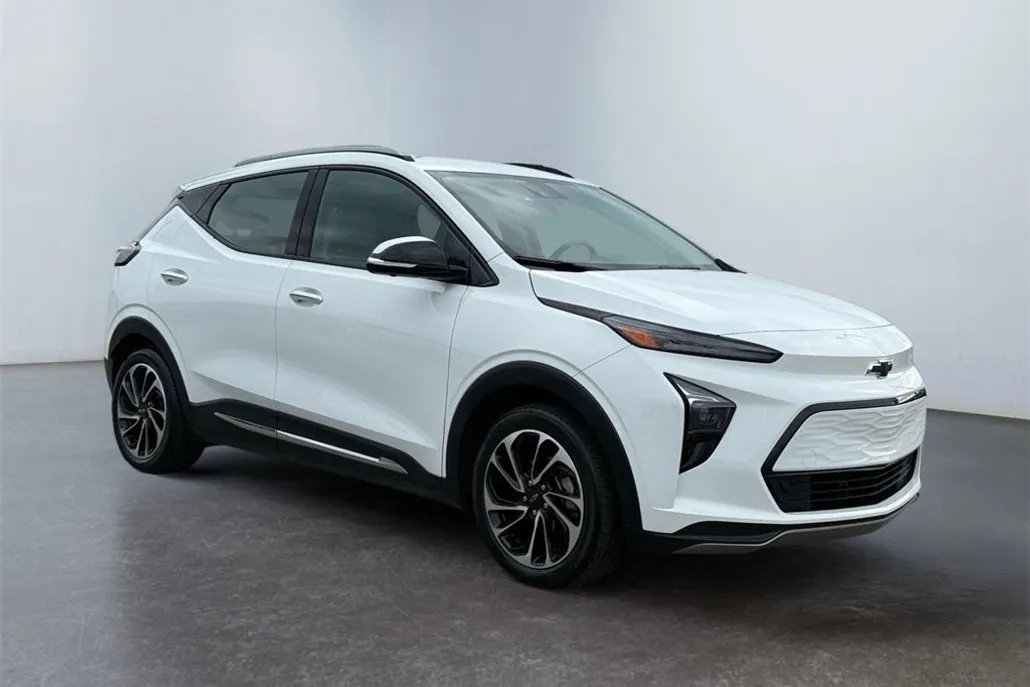 2023 Chevrolet Bolt EUV Premier photo 1