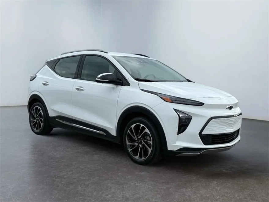 2023 Chevrolet Bolt EUV Premier photo 1