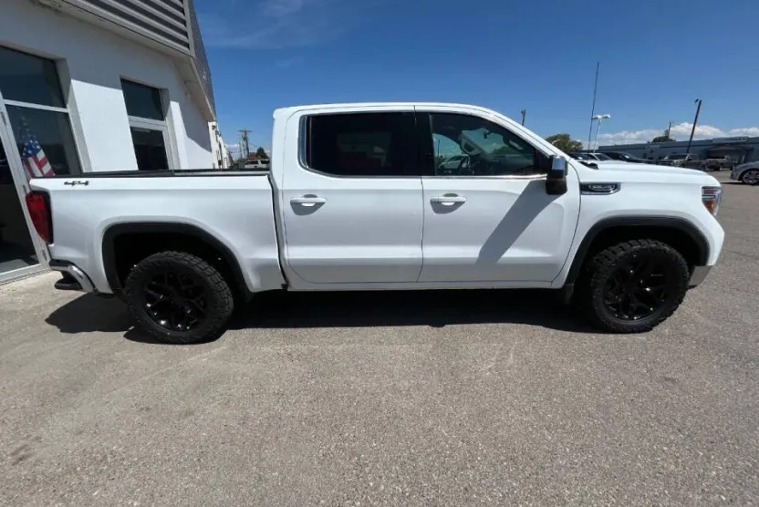2020 Gmc Sierra 1500 SLE photo 1