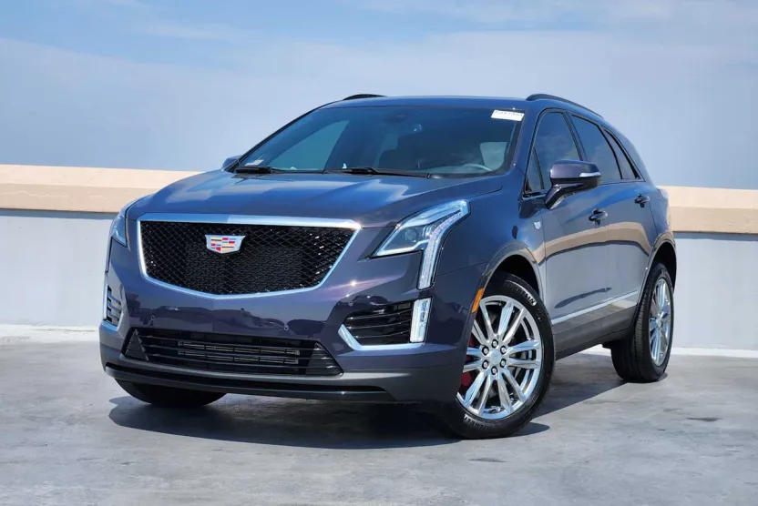 2025 Cadillac XT5 Sport photo 1