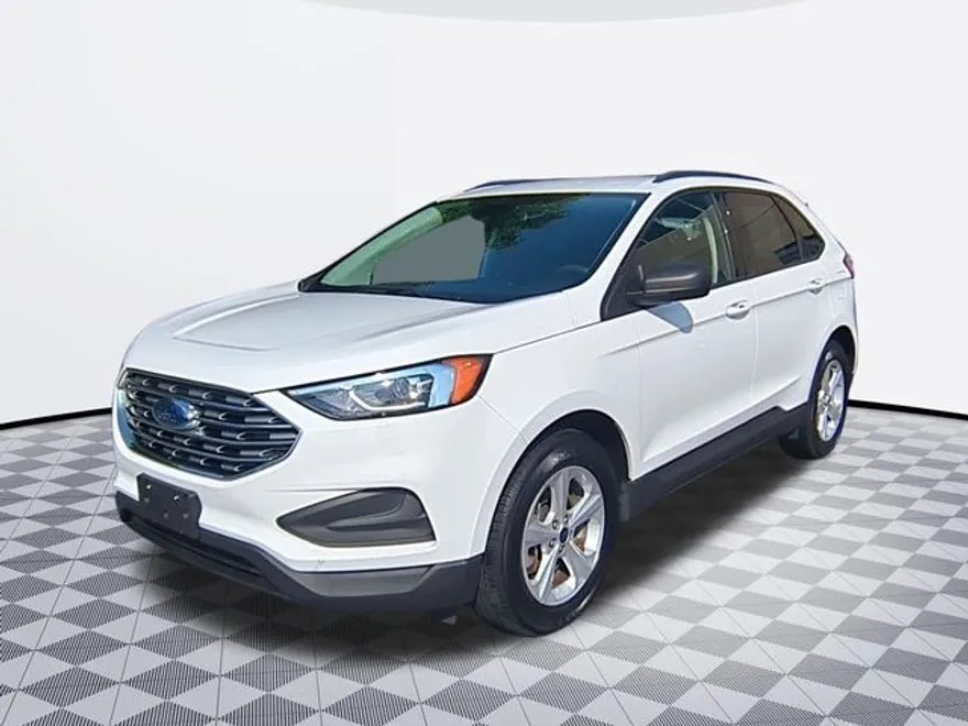 2022 Ford Edge SE photo 1