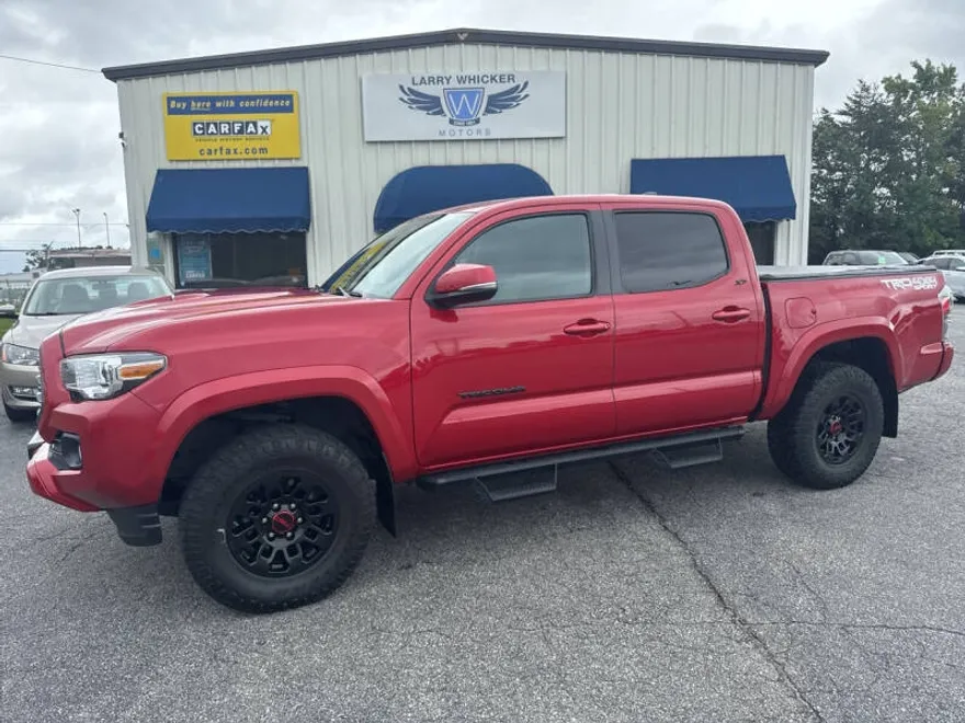 2022 Toyota Tacoma TRD Sport photo 1