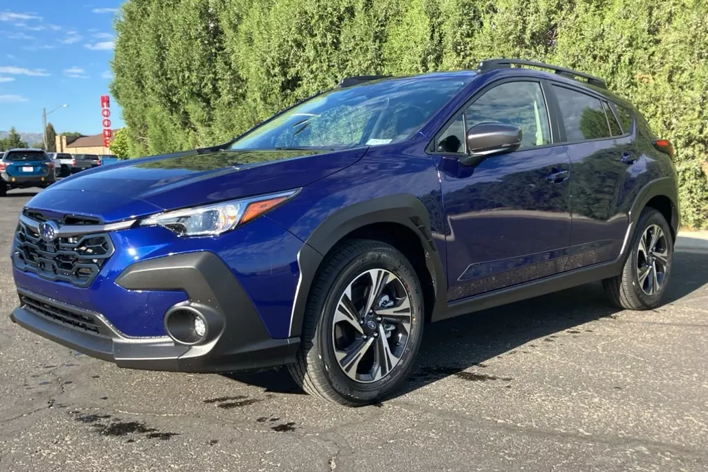 2025 Subaru Crosstrek Premium photo 1