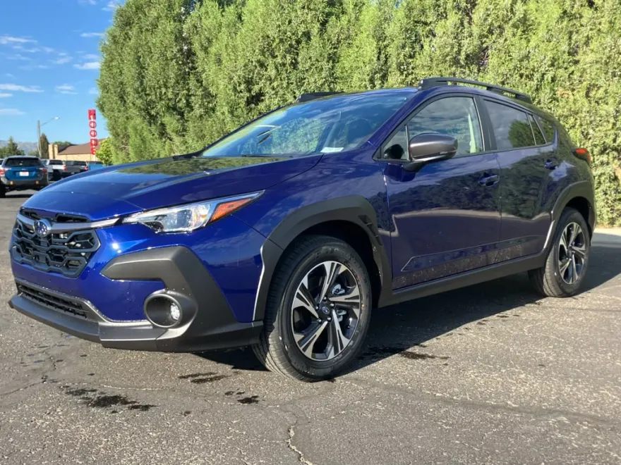 2025 Subaru Crosstrek Premium photo 1