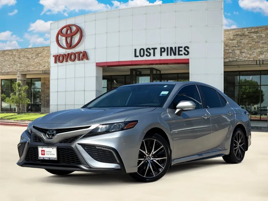 2023 Toyota Camry SE photo 1