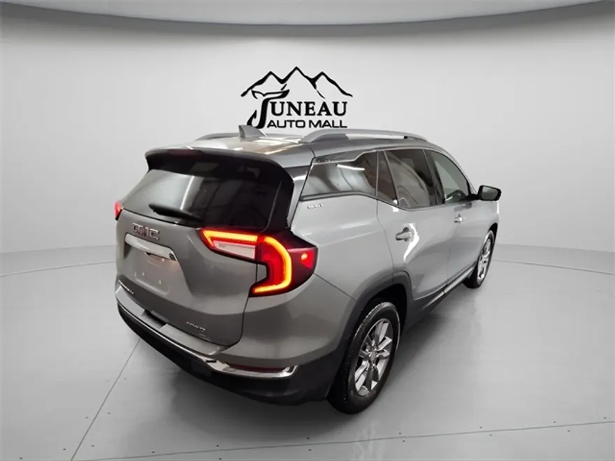 2024 Gmc Terrain SLT photo 1