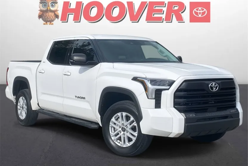 2023 Toyota Tundra SR5 photo 1