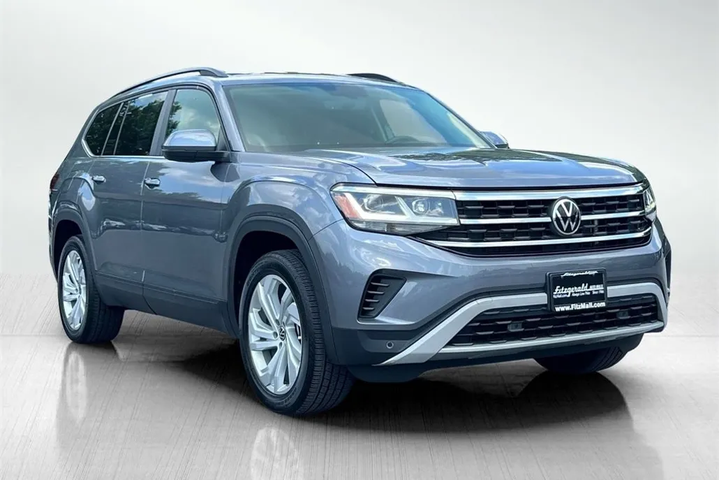 2022 Volkswagen Atlas SE Technology photo 1