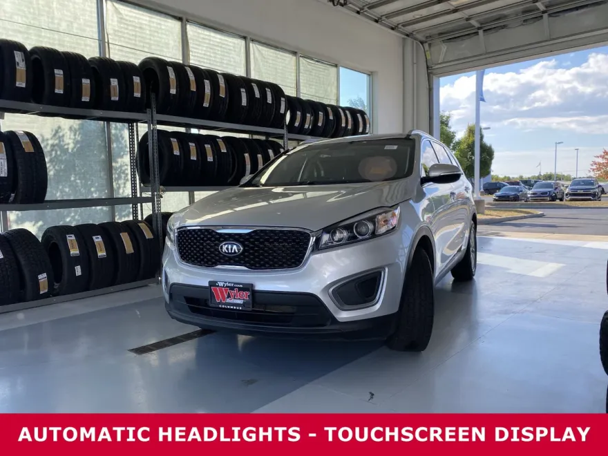 2016 Kia Sorento LX photo 1
