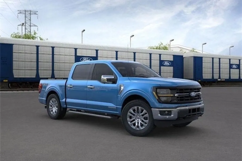 2025 Ford F-150 XLT photo 1