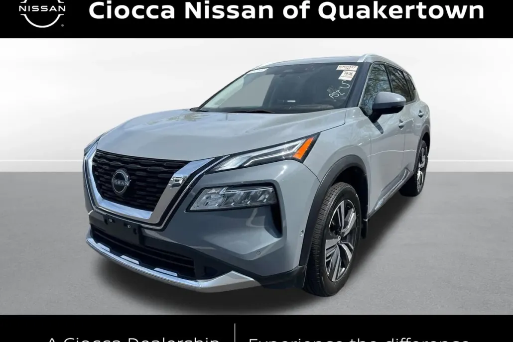 2023 Nissan Rogue Platinum photo 1